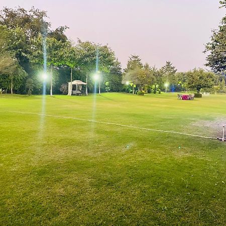 Anantam Aravali Villa Gurgaon Esterno foto