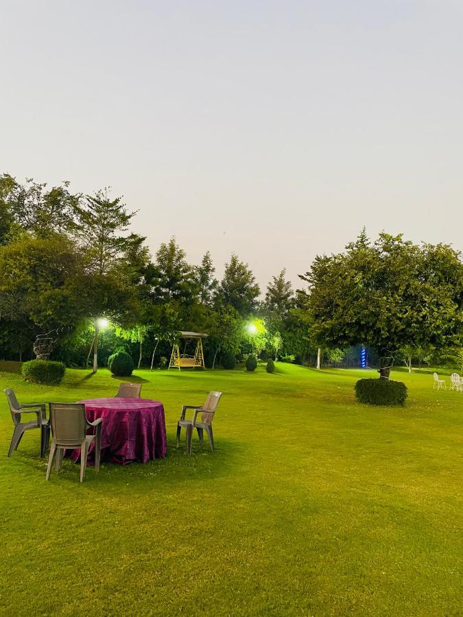 Anantam Aravali Villa Gurgaon Esterno foto